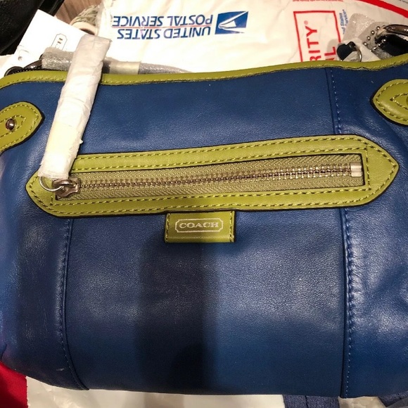 NWT Coach Swingpack crossbody bag Blue leather - Picture 1 of 12
